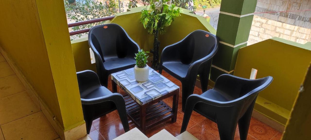 Eagle Nest Residency Hotel Kottakuppam Kültér fotó
