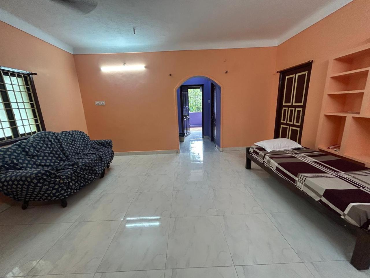 Eagle Nest Residency Hotel Kottakuppam Kültér fotó