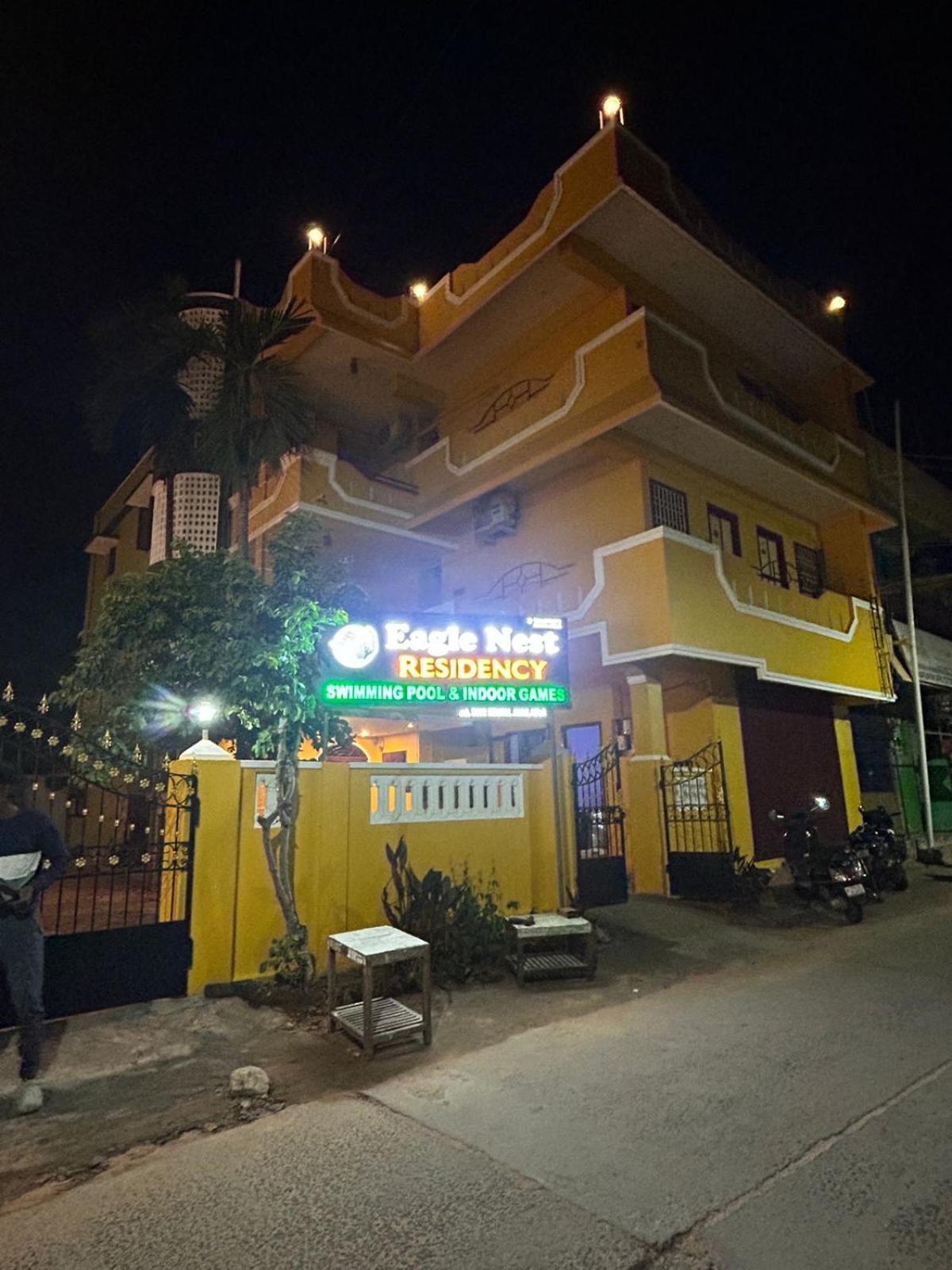 Eagle Nest Residency Hotel Kottakuppam Kültér fotó
